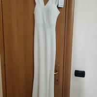 Abito bianco con spacco