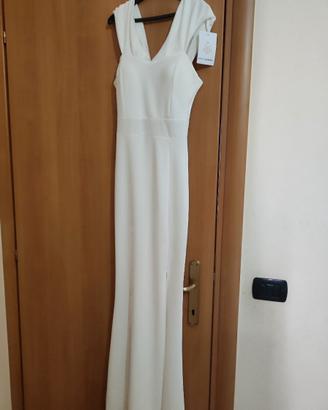 Abito bianco con spacco