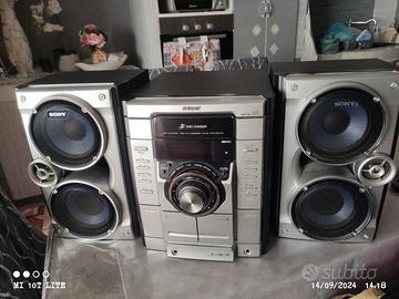 stereo casa marca Sony 