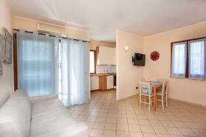 Monolocale con piscina
