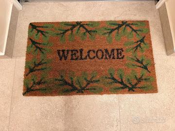 Zerbino in cocco e fiori verdi