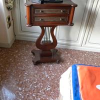 tavolinetto disegno arpa