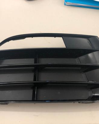 Griglia fendinebbia paraurti anteriore VW Scirocco