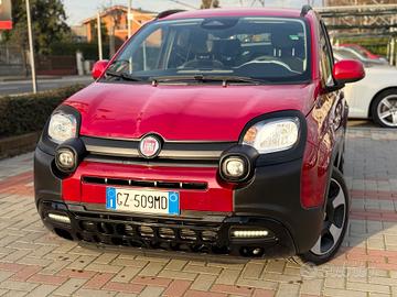 Fiat Panda CROSS 1.0 FireFly S&S Hybrid Pandina