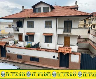 Elegante villa con spazio esterno