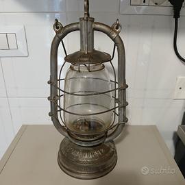 vecchia lanterna a  cherosene