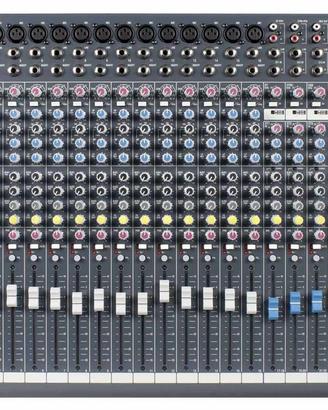 1/2      ALLEN & HEATH ZED-22FX con FlightCase Inc