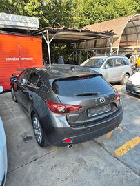 MAZDA 3 DEL 2014 PER RICAMBI