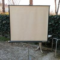 Schermo da proiezione avvolgibile per proiettarci