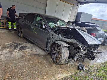 Infiniti q70