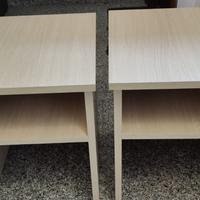 Comodino in rovere chiaro