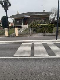 Villa singola con giardino