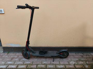 Monopattino Xiaomi M365 Pro