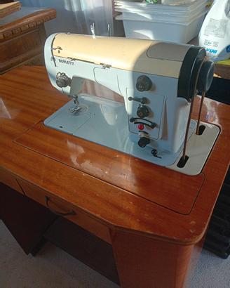 macchina da cucire vintage