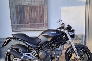 Ducati Monster 900