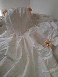 Abito da sposa in seta e tulle, prezzo scontato