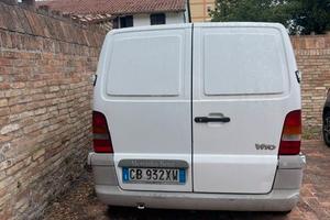Mercedes-Benz Vito W638
