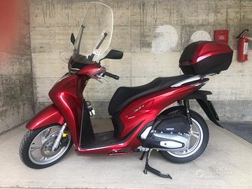 Honda SH150 AD