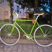 Bicicletta verde fluo – leggerissima e stilosa!