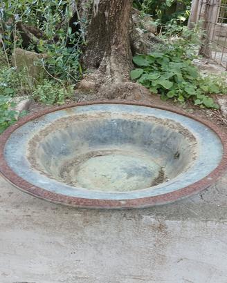 Antico lavabo in rame 