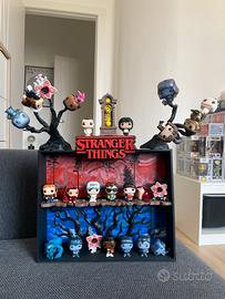 Espositore funko pop Stranger Things kinder joy