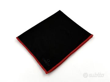 Panno Omega Nero e Rosso Microfibra Originale