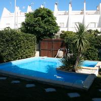 Villino Pentafamiliare con piscina privata