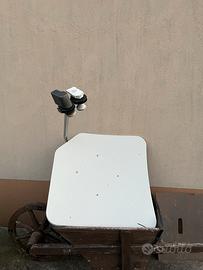 Parabola TV con ricevitore SKY