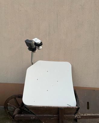 Parabola TV con ricevitore SKY