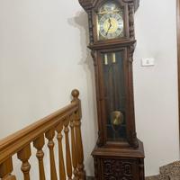 Lussuoso orologio a pendolo a colonna tempus fugit