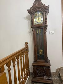 Lussuoso orologio a pendolo a colonna tempus fugit