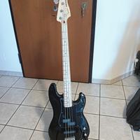 Basso Squier Precisione bass