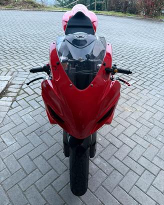 Suzuki Gsxr 750 K7