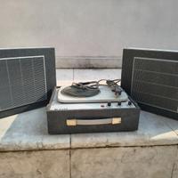 Giradischi vintage con casse