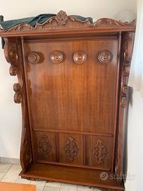 Attaccapanni in legno mobile da ingresso classico