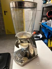 Distributore cereali