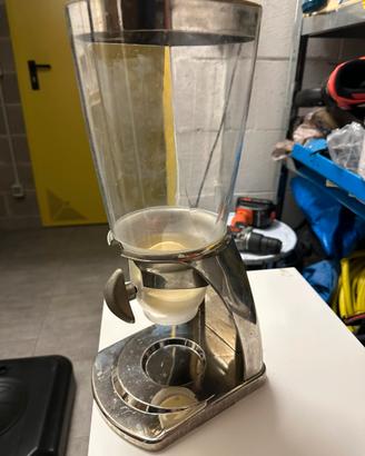 Distributore cereali