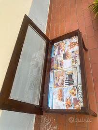 Tavolino vetrinetta espositore