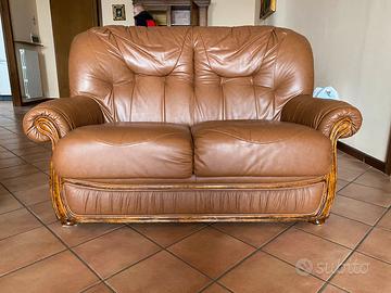 Divano in vera pelle bordi in legno