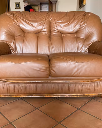 Divano in vera pelle bordi in legno