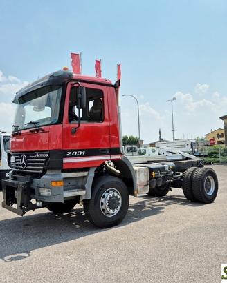 MERCEDES-BENZ ACTRO 2031 4X4 autotelaio