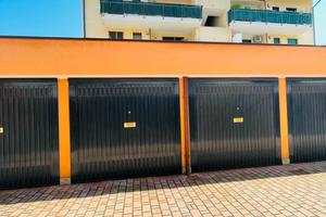 Box a Bareggio in palazzina recente