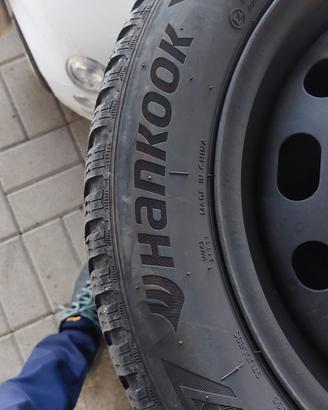 gomme da neve con cerchio in ferro 205/ 55 r 16