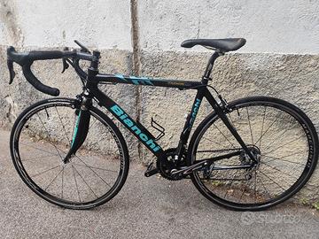 Bicicletta da corsa in carbonio Bianchi!