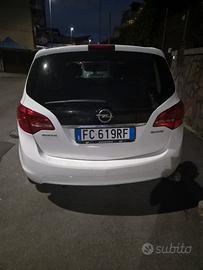 Auto Meriva buono stato