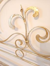 Letto oro e argento
