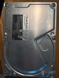 Hard disk IDE Quantum retro anni 90