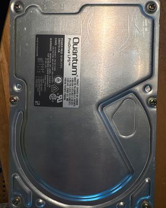 Hard disk IDE Quantum retro anni 90