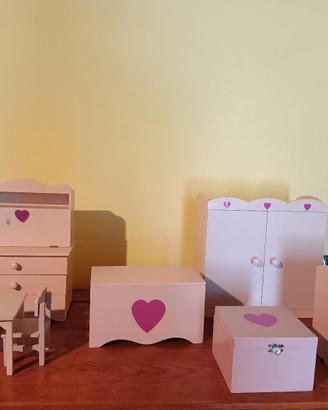 Arredamento giocattolo in legno