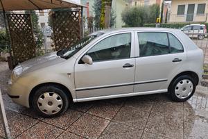 Skoda Fabia 2002 neopatentati.  ...VENDUTA